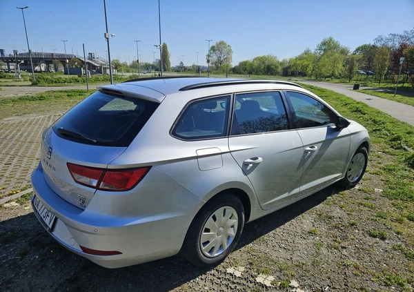 Seat Leon cena 32800 przebieg: 269790, rok produkcji 2017 z Gdańsk małe 106